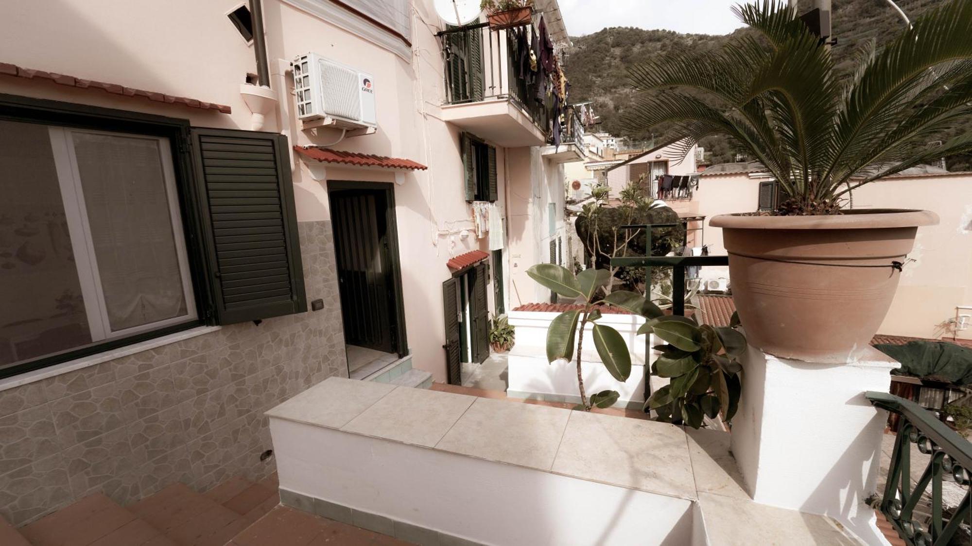 Apartamento Casa Nel Borgo Dei Gatti Cetara Exterior foto
